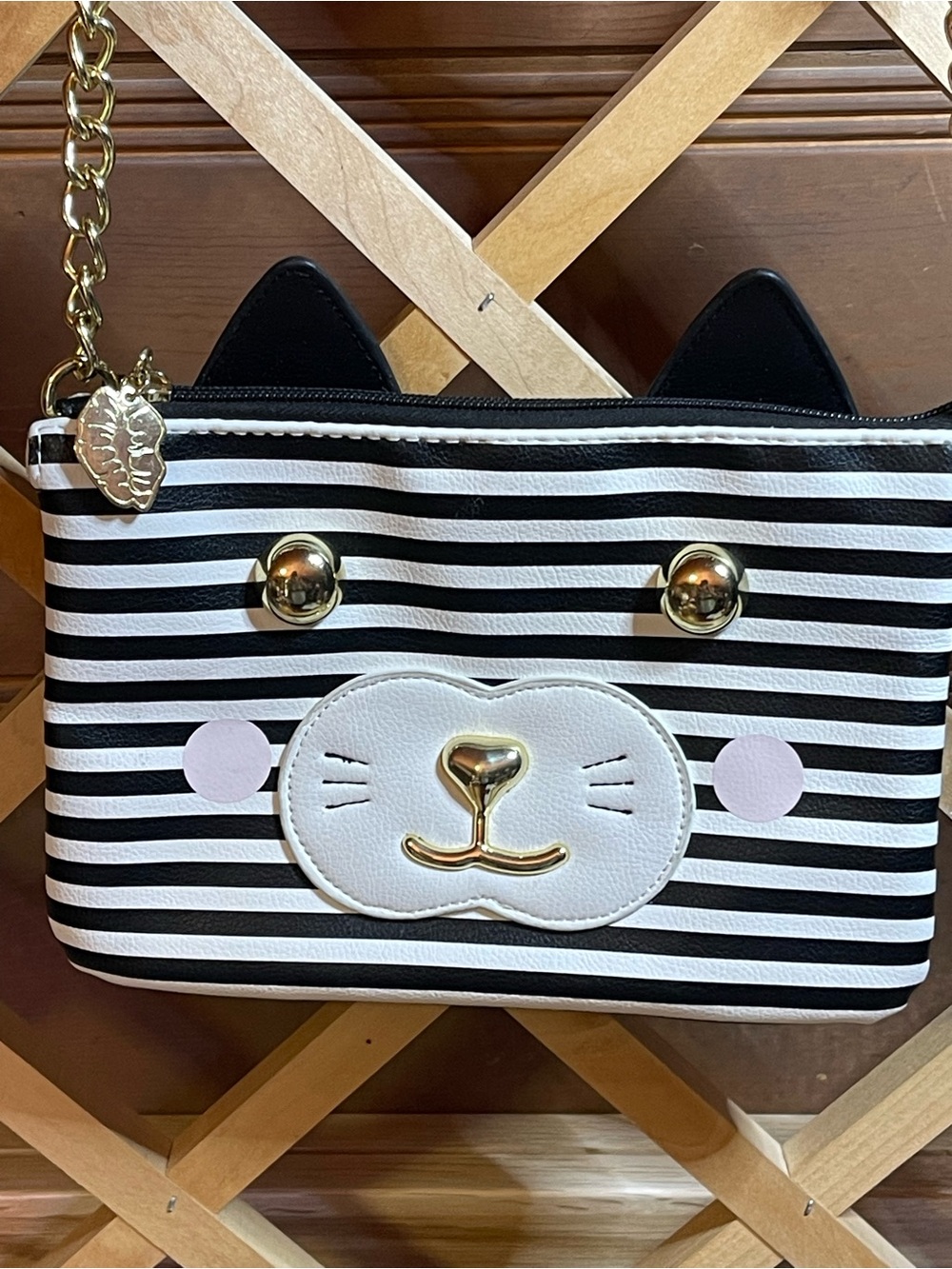 “LUV Betsy” by Betsy Johnson Striped Blk & White Cat Face Crossbody / Pristine